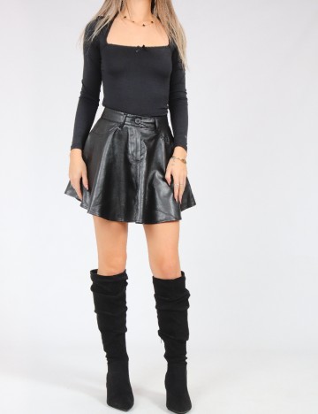 
						Cizme PrettyLittleThing, negru