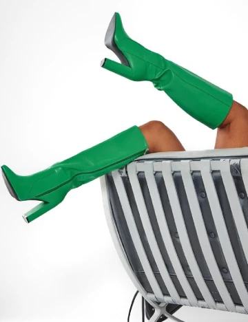 Cizme PrettyLittleThing, verde Verde