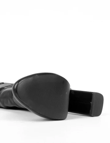 Cizme PrettyLittleThing, negru Negru
