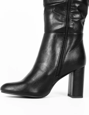 Cizme PrettyLittleThing, negru Negru