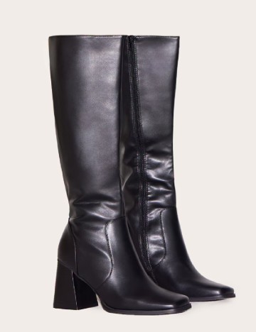 
						Cizme PrettyLittleThing, negru