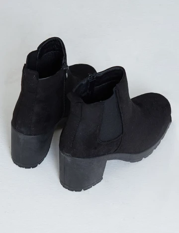 Botine PrettyLittleThing, negru Negru