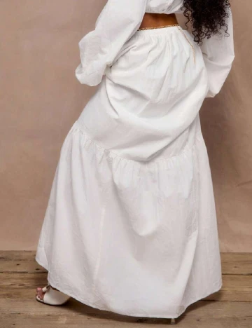 Fusta Musera, alb