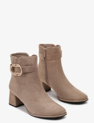 Botine PrettyLittleThing, maro deschis