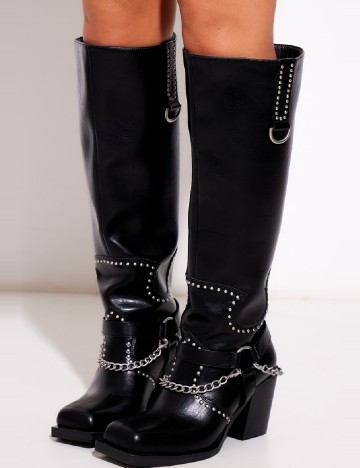 
						Cizme PrettyLittleThing, negru