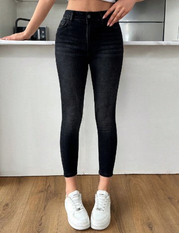
						Blugi SHEIN, negru