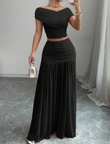 
						Compleu SHEIN, negru