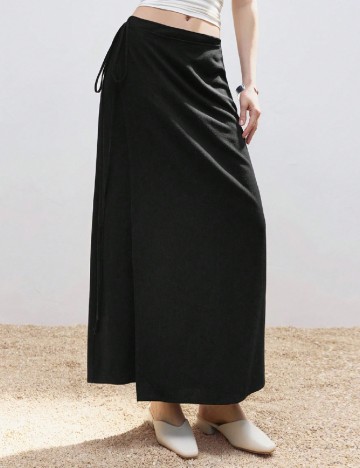 
						Fusta SHEIN, negru