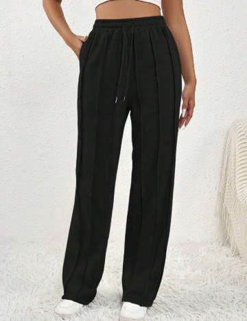 
						Pantaloni SHEIN, negru