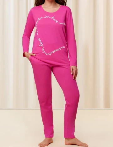 Pijama Triumph, roz