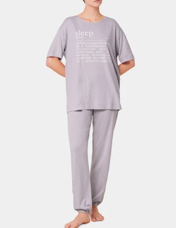 
						Pijama Triumph, lila