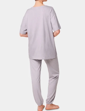 Pijama Triumph, lila