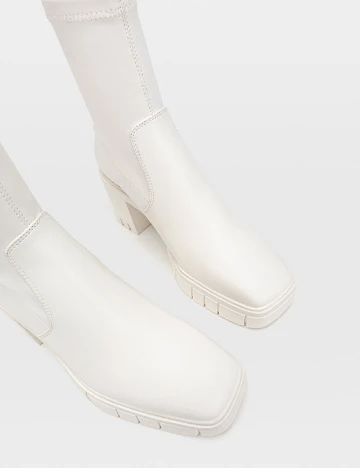 Botine Stradivarius, alb