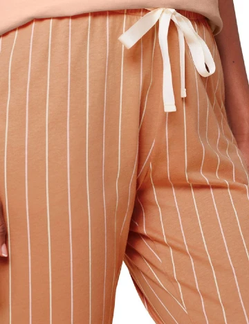 Pijama Triumph, mix culori