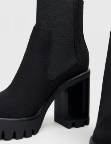 Botine Bershka, negru