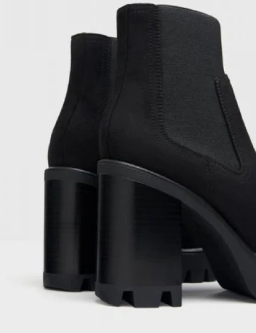 Botine Bershka, negru