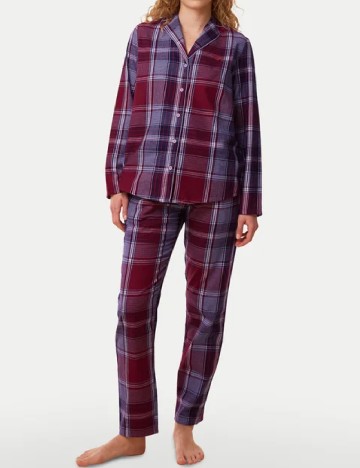 
						Pijama Triumph, mix culori