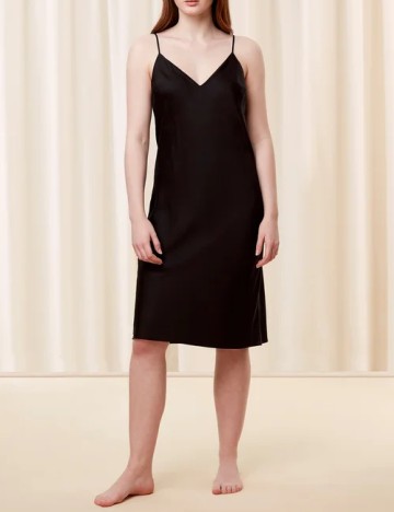 
						Rochie de noapte Triumph, negru