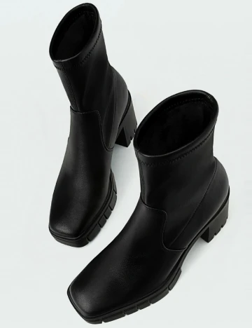 Botine Stradivarius, negru