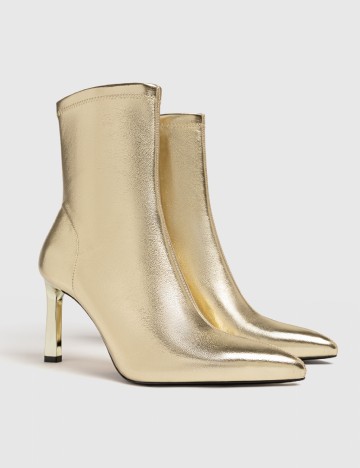 
						Botine Stradivarius, auriu