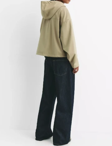 Jacheta de ploaie Pull&Bear, bej
