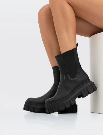 Ghete Stradivarius, negru Negru
