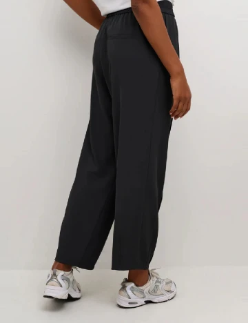 Pantaloni Kaffe, negru Negru