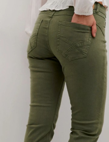 Blugi Cream, verde