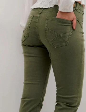Blugi Cream, verde