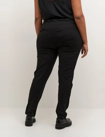Pantaloni Kaffe Curve, negru Negru