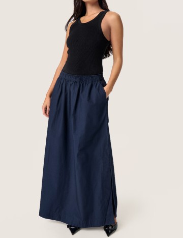 
						Fusta Soaked In Luxury, bleumarin
