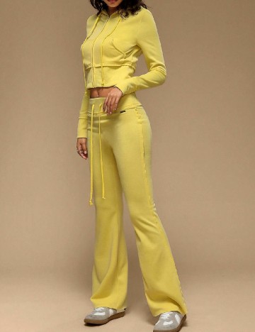 
						Pantaloni Forever 21, galben