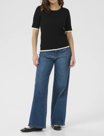 
						Tricou Kaffe, negru