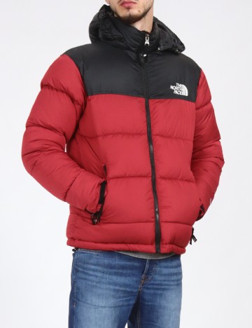 
						Geaca The North Face, rosu