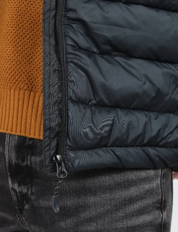 Vesta Columbia, negru Negru