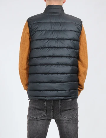 Vesta Columbia, negru Negru