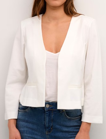 
						Blazer Culture, alb
