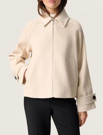 Jacheta Soaked In Luxury, crem