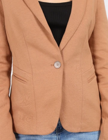 Sacou Bershka, maro