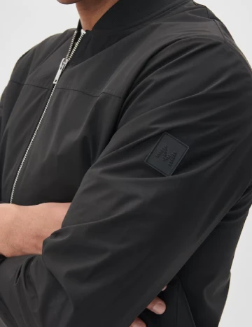 Jacheta Matinique, negru