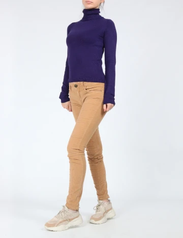 Pantaloni Zra, maro