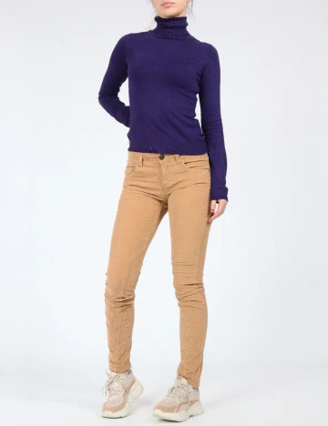Pantaloni Zra, maro