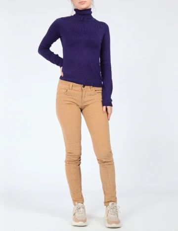 Pantaloni Zra, maro