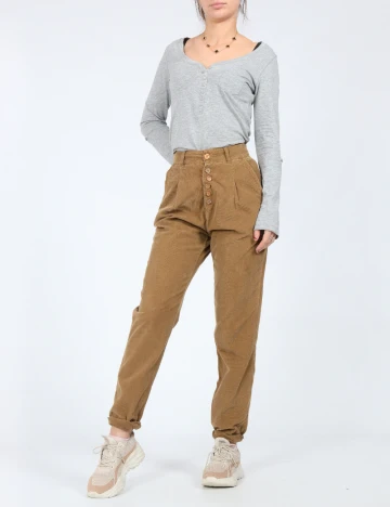 Pantaloni Zra, maro