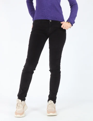 Pantaloni Zra, negru