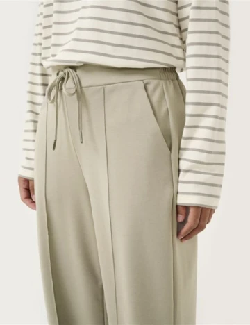 Pantaloni Kaffe, bej