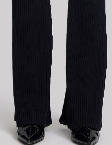 Pantaloni Gestuz, negru