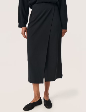 
						Fusta Soaked In Luxury, negru