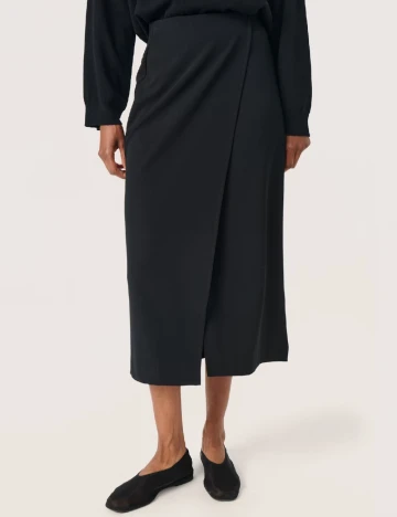 Fusta Soaked In Luxury, negru