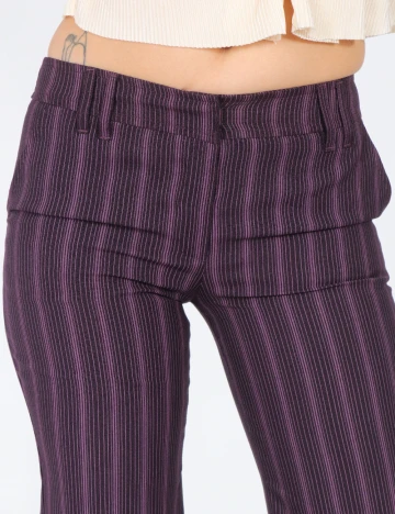 Pantaloni Bershka, mov